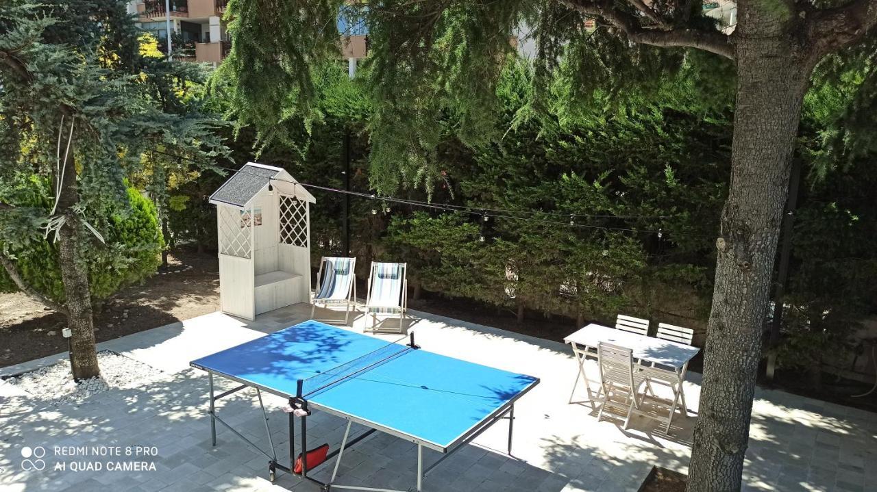 Villa Mary - Apartments Trani Eksteriør bilde