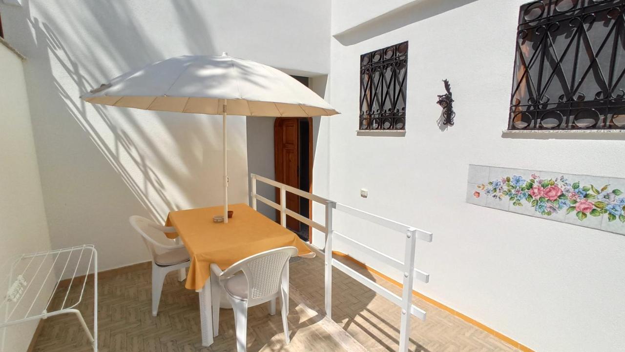 Villa Mary - Apartments Trani Eksteriør bilde